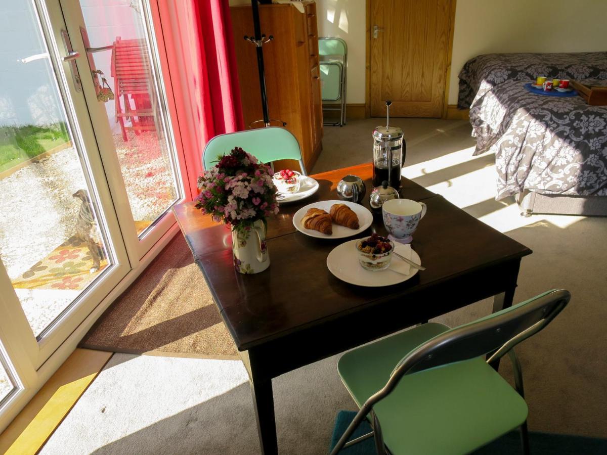 Hill View Bed & Breakfast Binegar Bagian luar foto